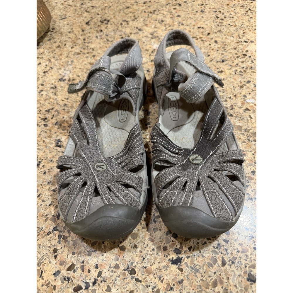 Keen Rose Women's US8 Gray Closed-toe hiking Sandals